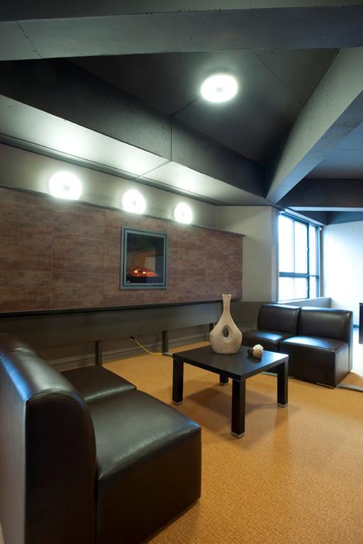 Zum Auberge D'Ete - Universite De モントリオール エクステリア 写真