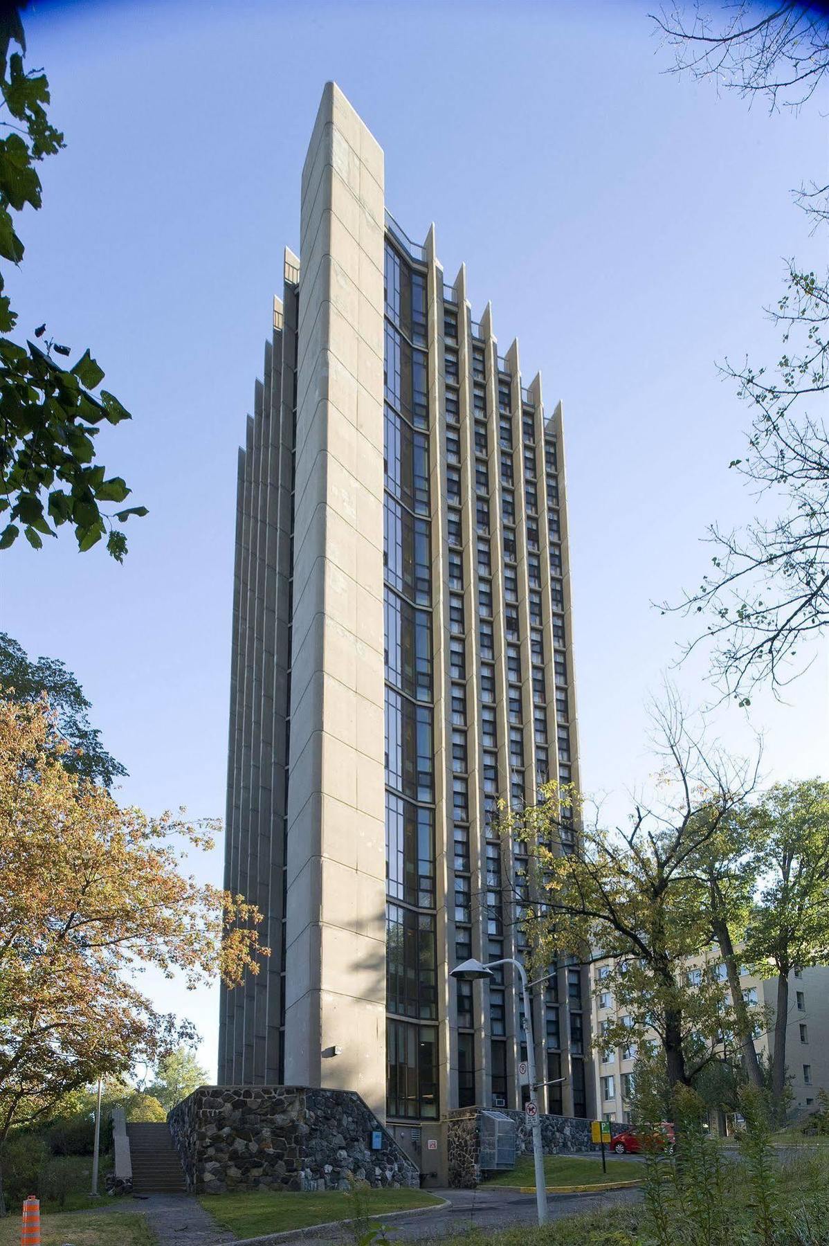 Zum Auberge D'Ete - Universite De モントリオール エクステリア 写真